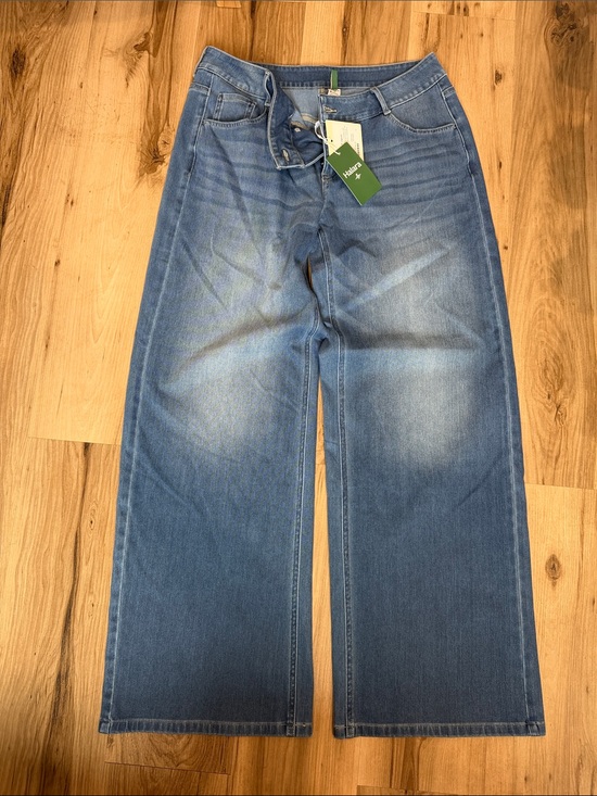 HALARA Denim - HALARA Relaxed Wide-Leg Jeans in Medium Blue